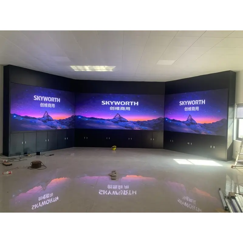 پایه منحنی کف برای نمایشگر LED